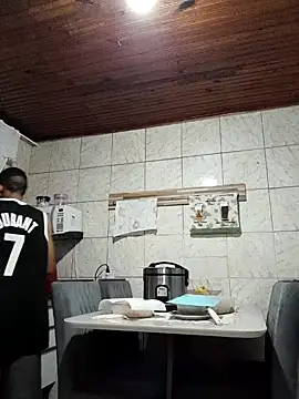 Snapshot of Mineirinho043 chatting on 03.06.25 Mineirinho043 online show from 03.06.25