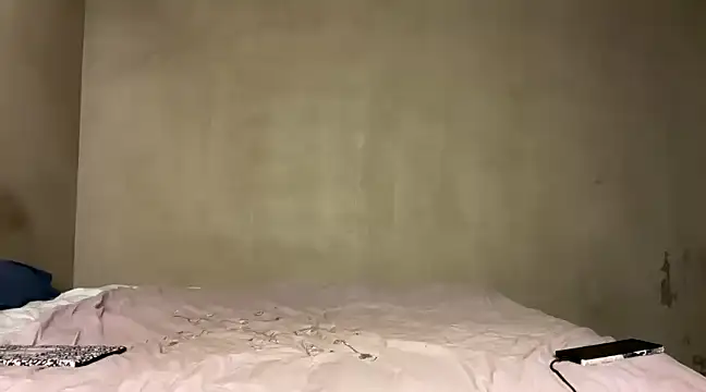 Snapshot of SophieStarShine chatting on 03.08.25 SophieStarShine online show from 03.08.25