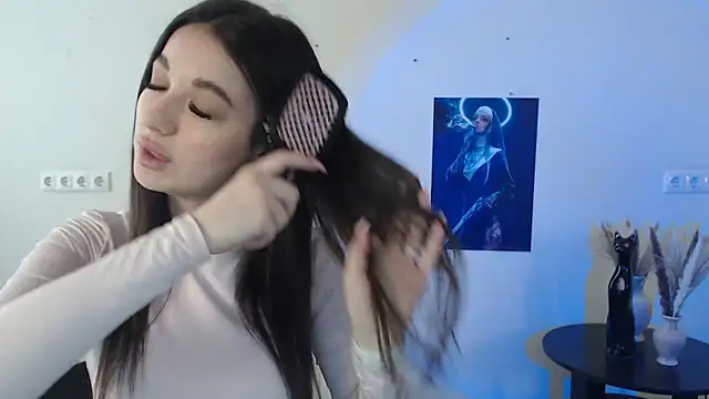 Snapshot of Eva_Eldis chatting on 03.17.25 Eva Eldis online show from 03.17.25