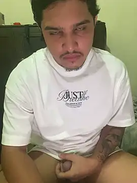 Snapshot of daniel6916 chatting on 02.17.25 daniel6916 online show from 02.17.25