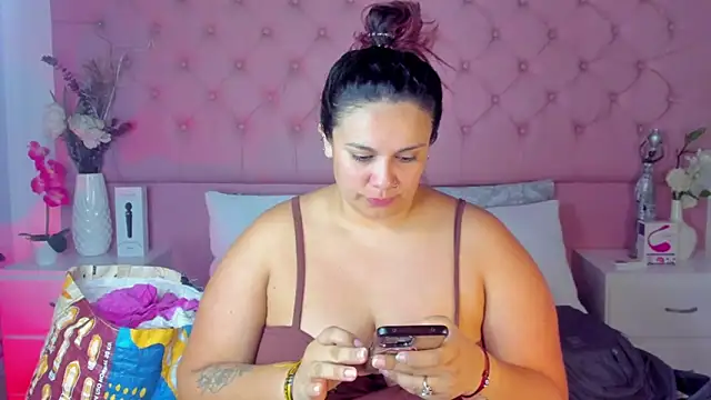 KourtneyEvans online show from 09.14.25