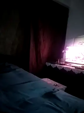 Snapshot of ChrisBWDbek chatting on 10.09.25 ChrisBWDbek online show from 10.09.25