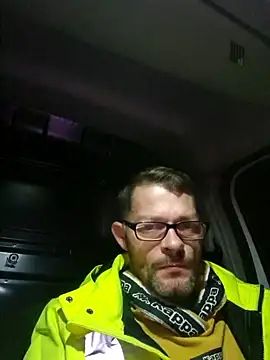 Snapshot of Gncastc23 chatting on 11.12.25 Gncastc23 online show from 11.12.25