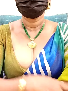 Snapshot of niiveditha chatting on 02.17.25 niiveditha online show from 02.17.25