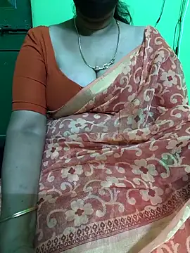 Snapshot of niiveditha chatting on 03.09.25 niiveditha online show from 03.09.25