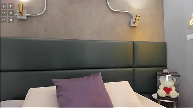 Snapshot of Zoee_monroe chatting on 02.08.25 Zoee monroe online show from 02.08.25