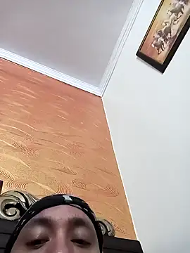 Snapshot of innocentboy1987 chatting on 02.12.25 innocentboy1987 online show from 02.12.25