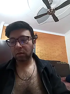 Snapshot of innocentboy1987 chatting on 02.13.25 innocentboy1987 online show from 02.13.25