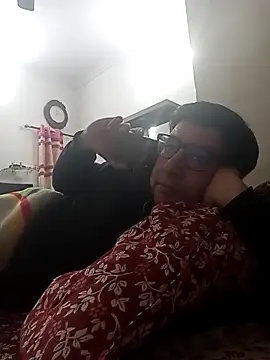 Snapshot of innocentboy1987 chatting on 02.27.25 innocentboy1987 online show from 02.27.25