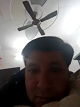 Snapshot of innocentboy1987 chatting on 03.10.25 innocentboy1987 online show from 03.10.25