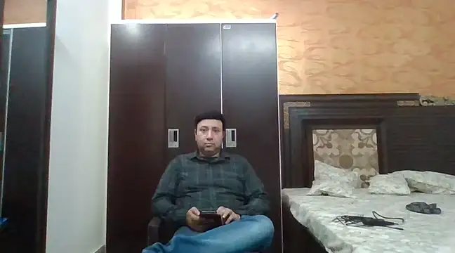 Snapshot of innocentboy1987 chatting on 03.15.25 innocentboy1987 online show from 03.15.25