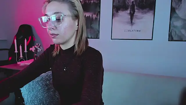 Snapshot of PhilippaAdamas chatting on 02.13.25 PhilippaAdamas online show from 02.13.25