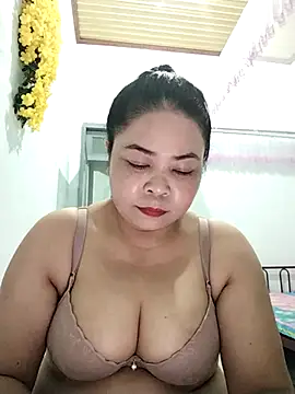 Snapshot of Baby-bigtits2024 chatting on 02.12.25 Baby-bigtits2024 online show from 02.12.25