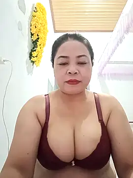 Snapshot of Baby-bigtits2024 chatting on 02.16.25 Baby-bigtits2024 online show from 02.16.25