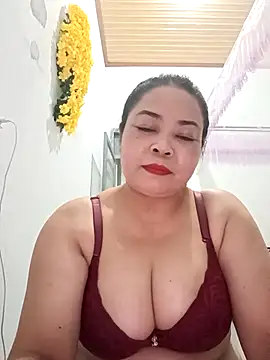 Snapshot of Baby-bigtits2024 chatting on 02.23.25 Baby-bigtits2024 online show from 02.23.25