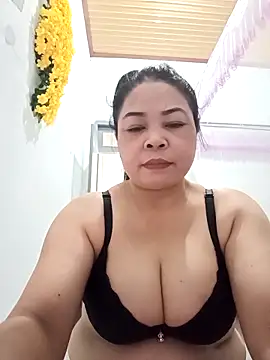 Snapshot of Baby-bigtits2024 chatting on 03.08.25 Baby-bigtits2024 online show from 03.08.25