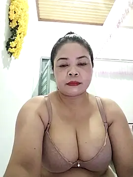 Snapshot of Baby-bigtits2024 chatting on 03.11.25 Baby-bigtits2024 online show from 03.11.25
