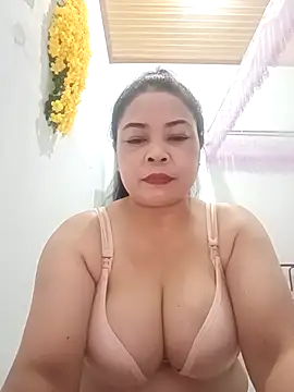Snapshot of Baby-bigtits2024 chatting on 03.13.25 Baby-bigtits2024 online show from 03.13.25
