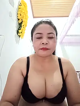 Snapshot of Baby-bigtits2024 chatting on 03.14.25 Baby-bigtits2024 online show from 03.14.25