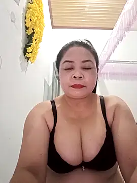 Snapshot of Baby-bigtits2024 chatting on 03.15.25 Baby-bigtits2024 online show from 03.15.25