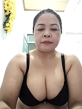 Snapshot of Baby-bigtits2024 chatting on 09.19.25 Baby-bigtits2024 online show from 09.19.25