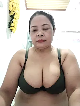 Snapshot of Baby-bigtits2024 chatting on 09.22.25 Baby-bigtits2024 online show from 09.22.25