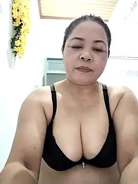 Snapshot of Baby-bigtits2024 chatting on 09.23.25 Baby-bigtits2024 online show from 09.23.25