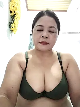 Snapshot of Baby-bigtits2024 chatting on 09.24.25 Baby-bigtits2024 online show from 09.24.25