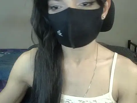 Snapshot of YourCDBitch chatting on 10.12.25 YourCDBitch online show from 10.12.25