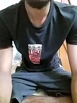 Snapshot of bong_crave chatting on 02.14.25 bong crave online show from 02.14.25