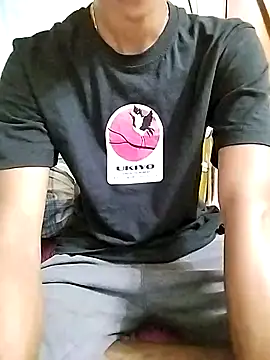 Snapshot of bong_crave chatting on 03.20.25 bong crave online show from 03.20.25