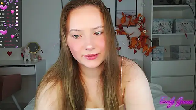 Snapshot of EmilyxxGraces chatting on 03.04.25 EmilyxxGraces online show from 03.04.25