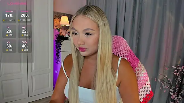 Snapshot of _Loneve__ chatting on 09.12.25  Loneve   online show from 09.12.25