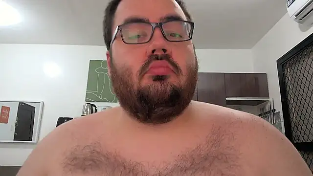 Snapshot of alexxxbear chatting on 02.15.25 alexxxbear online show from 02.15.25