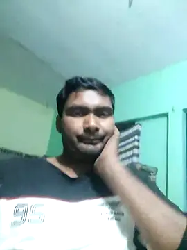 Snapshot of ccuteboyyyy chatting on 03.01.25 ccuteboyyyy online show from 03.01.25