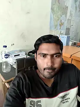 Snapshot of ccuteboyyyy chatting on 03.06.25 ccuteboyyyy online show from 03.06.25