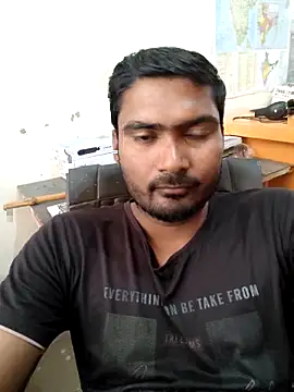 Snapshot of ccuteboyyyy chatting on 03.08.25 ccuteboyyyy online show from 03.08.25