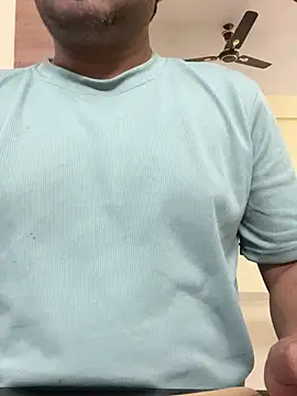 Snapshot of Kristi_Uniq chatting on 02.11.25 Kristi Uniq online show from 02.11.25