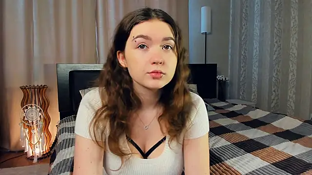 Snapshot of Velvetworld chatting on 02.26.25 Velvetworld online show from 02.26.25