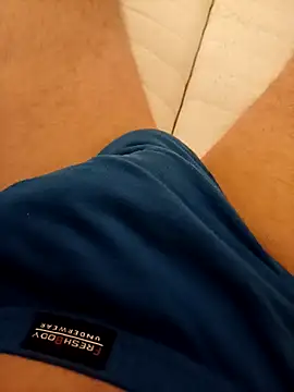 Snapshot of flo000031 chatting on 03.15.25 flo000031 online show from 03.15.25