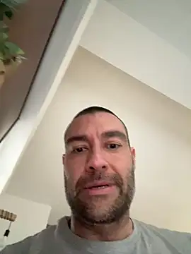 Snapshot of Jackcazzone_82 chatting on 02.16.25 Jackcazzone 82 online show from 02.16.25