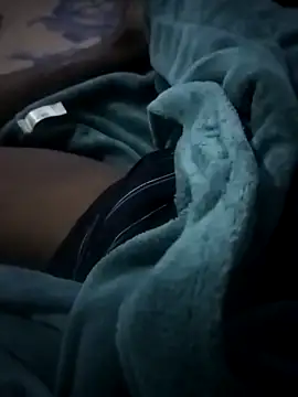 Snapshot of Sexnyobinyobi chatting on 09.17.25 Sexnyobinyobi online show from 09.17.25