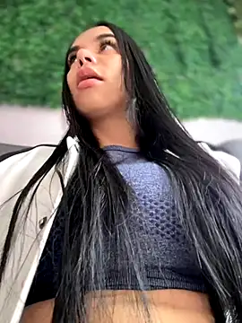 Snapshot of Naatalia chatting on 10.01.25 Naatalia online show from 10.01.25