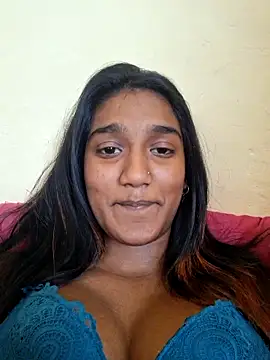 Snapshot of indianpink_lips chatting on 09.23.25 indianpink lips online show from 09.23.25