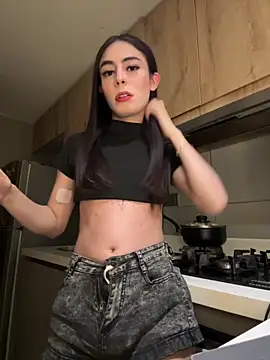 Snapshot of candycami19 chatting on 03.10.25 candycami19 online show from 03.10.25