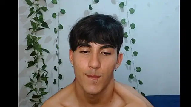 Snapshot of neithanzynxx chatting on 03.04.25 neithanzynxx online show from 03.04.25