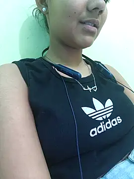 Snapshot of Aaradhna-hoy chatting on 03.12.25 Aaradhna-hoy online show from 03.12.25