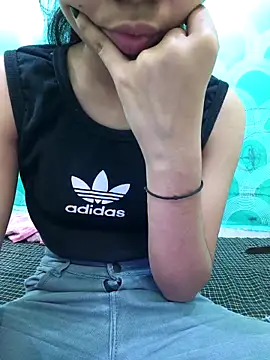 Snapshot of Aaradhna-hoy chatting on 03.13.25 Aaradhna-hoy online show from 03.13.25