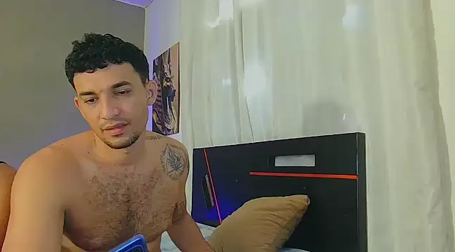 Snapshot of Reina_paola chatting on 03.07.25 Reina paola online show from 03.07.25