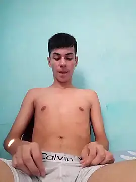 Snapshot of Johann_sex chatting on 03.19.25 Johann sex online show from 03.19.25